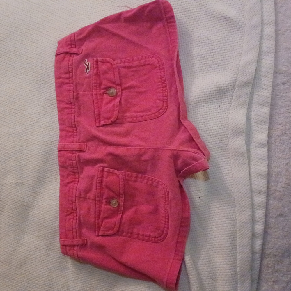 Pink shorts - Picture 2 of 3